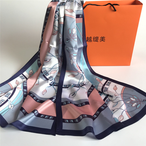 真絲圍巾褶皺后應該怎么處理 真絲圍巾褶皺后應該怎么處理